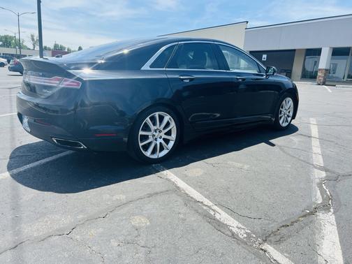 2016 Lincoln MKZ Base