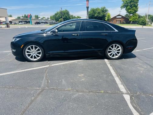 2016 Lincoln MKZ Base