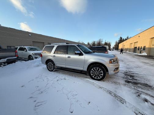 2016 Lincoln Navigator Select
