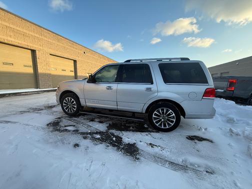 2016 Lincoln Navigator Select
