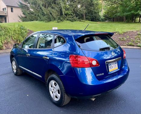 Blue 2011 Nissan Rogue S
