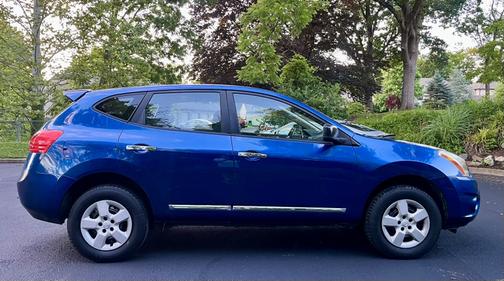 Blue 2011 Nissan Rogue S