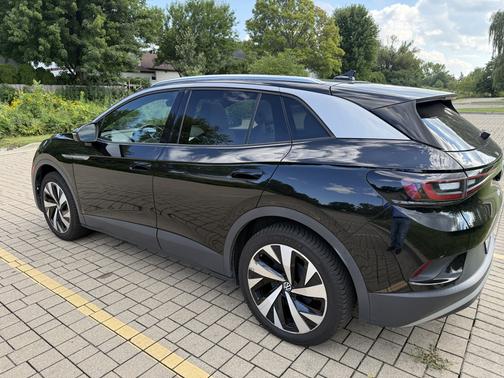 Black 2021 Volkswagen ID.4 Pro S