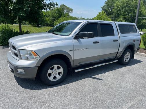 Silver 2011 Dodge Ram 1500 SLT