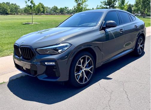 Gray 2021 BMW X6 M50i