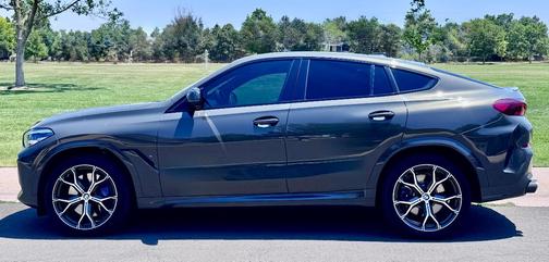 Gray 2021 BMW X6 M50i