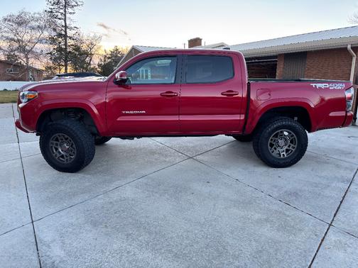 2021 Toyota Tacoma TRD Off Road