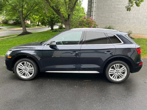 Blue 2018 Audi Q5 2.0T Tech Premium