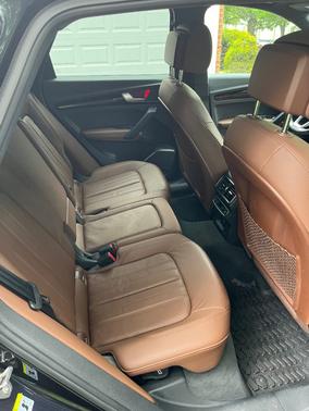 Blue 2018 Audi Q5 2.0T Tech Premium