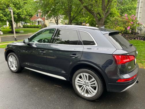 Blue 2018 Audi Q5 2.0T Tech Premium