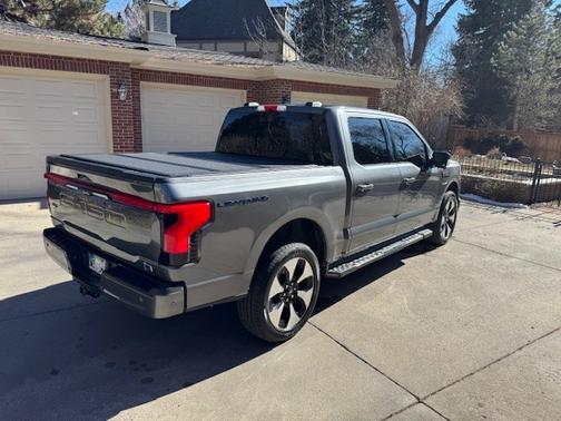 2023 Ford F-150 Lightning Platinum