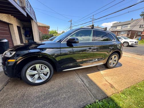 Black 2019 Audi Q5 2.0T Premium Plus