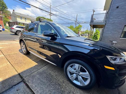 Black 2019 Audi Q5 2.0T Premium Plus