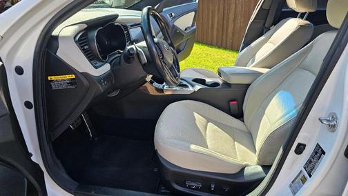 White 2013 Kia Optima SXL