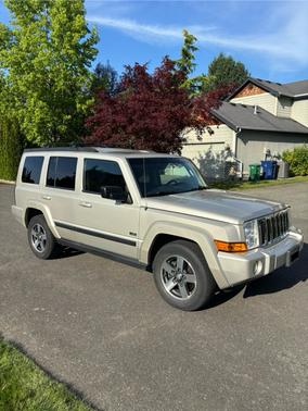 2008 Jeep Commander Sport