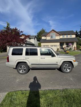 2008 Jeep Commander Sport