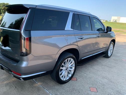 2021 Cadillac Escalade Luxury