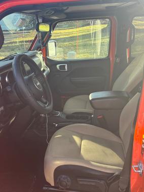 2020 Jeep Gladiator Sport S