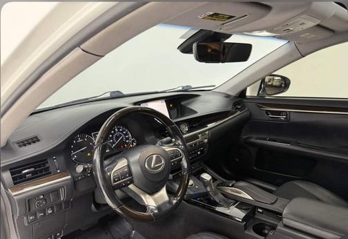 2016 Lexus ES 350 Base