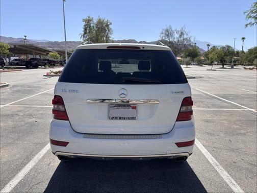 White 2009 Mercedes-Benz M-Class ML 350 4MATIC