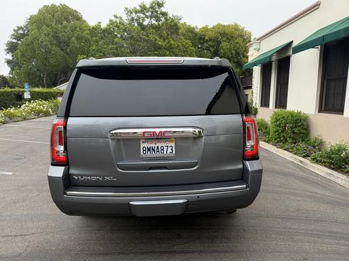 2020 GMC Yukon XL Denali