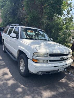 White 2005 Chevrolet Suburban 1500 Z71