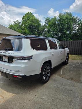 White 2024 Jeep Grand Wagoneer Series III