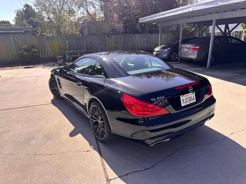 Black 2018 Mercedes-Benz SL 550 Base