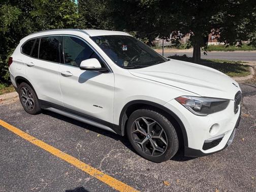 White 2018 BMW X1 xDrive28i