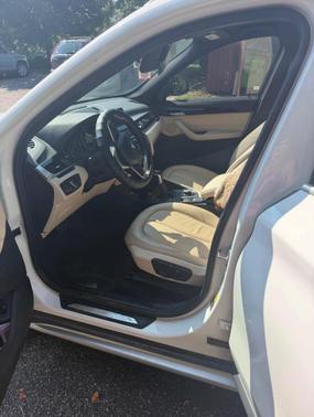 White 2018 BMW X1 xDrive28i