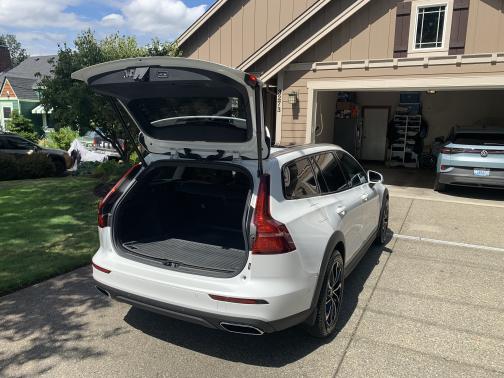 2020 Volvo V60 Cross Country T5