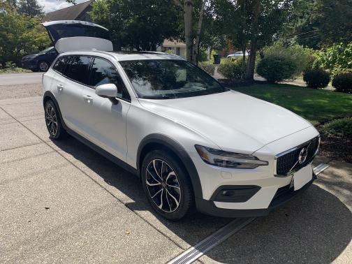 2020 Volvo V60 Cross Country T5