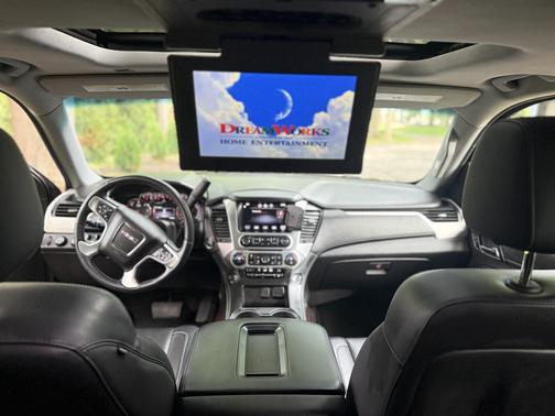 Gray 2015 GMC Yukon SLT