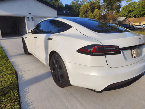 2022 Tesla Model S Long Range