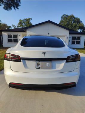 2022 Tesla Model S Long Range