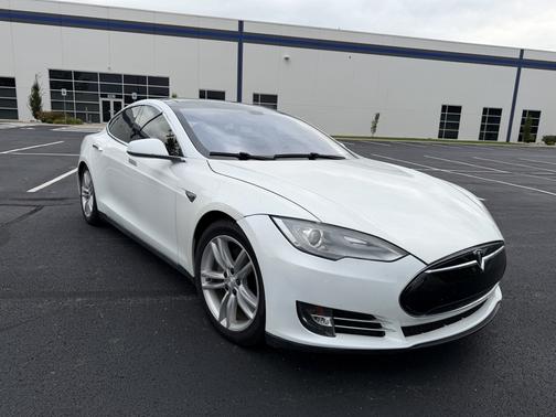 White 2013 Tesla Model S Base