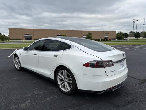 White 2013 Tesla Model S Base