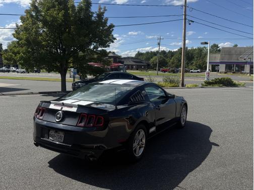 2014 Ford Mustang V6
