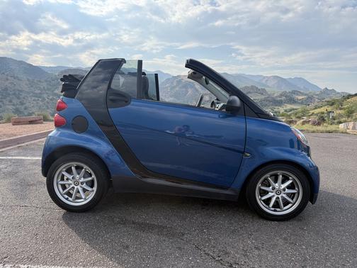 Blue 2008 smart ForTwo Passion Cabriolet