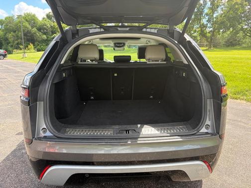 Gray 2018 Land Rover Range Rover Velar P380 SE R-Dynamic