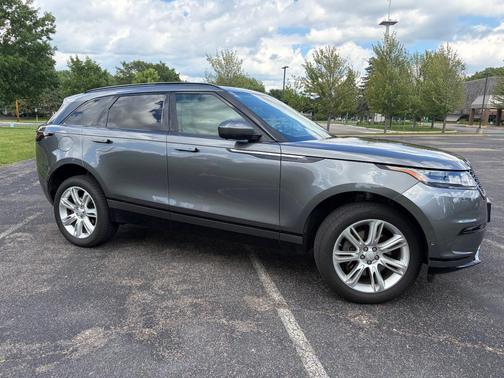 Gray 2018 Land Rover Range Rover Velar P380 SE R-Dynamic