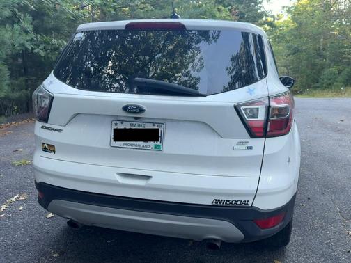 White 2017 Ford Escape SE