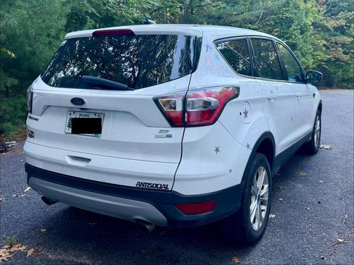 White 2017 Ford Escape SE