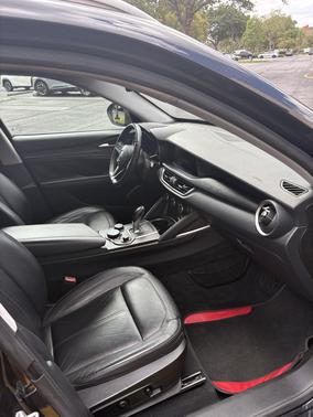 2018 Alfa Romeo Stelvio Base