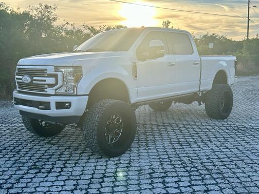 White 2019 Ford F-250 Limited