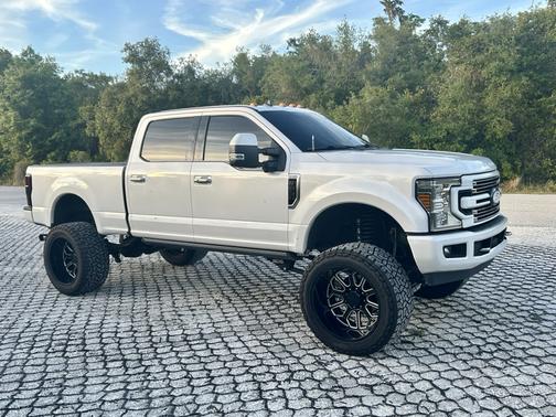 White 2019 Ford F-250 Limited