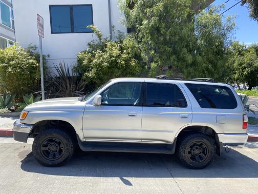 2002 Toyota 4Runner SR5