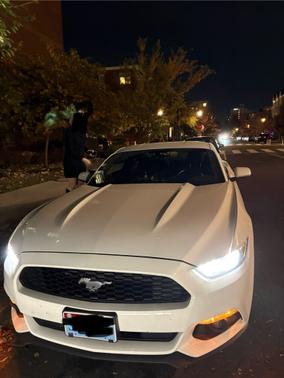 2016 Ford Mustang V6