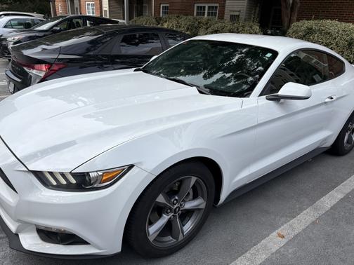 2016 Ford Mustang V6
