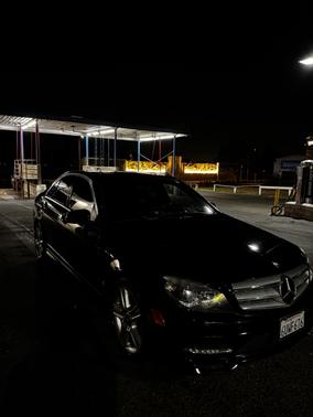 2011 Mercedes-Benz C-Class C 300 4MATIC Sport